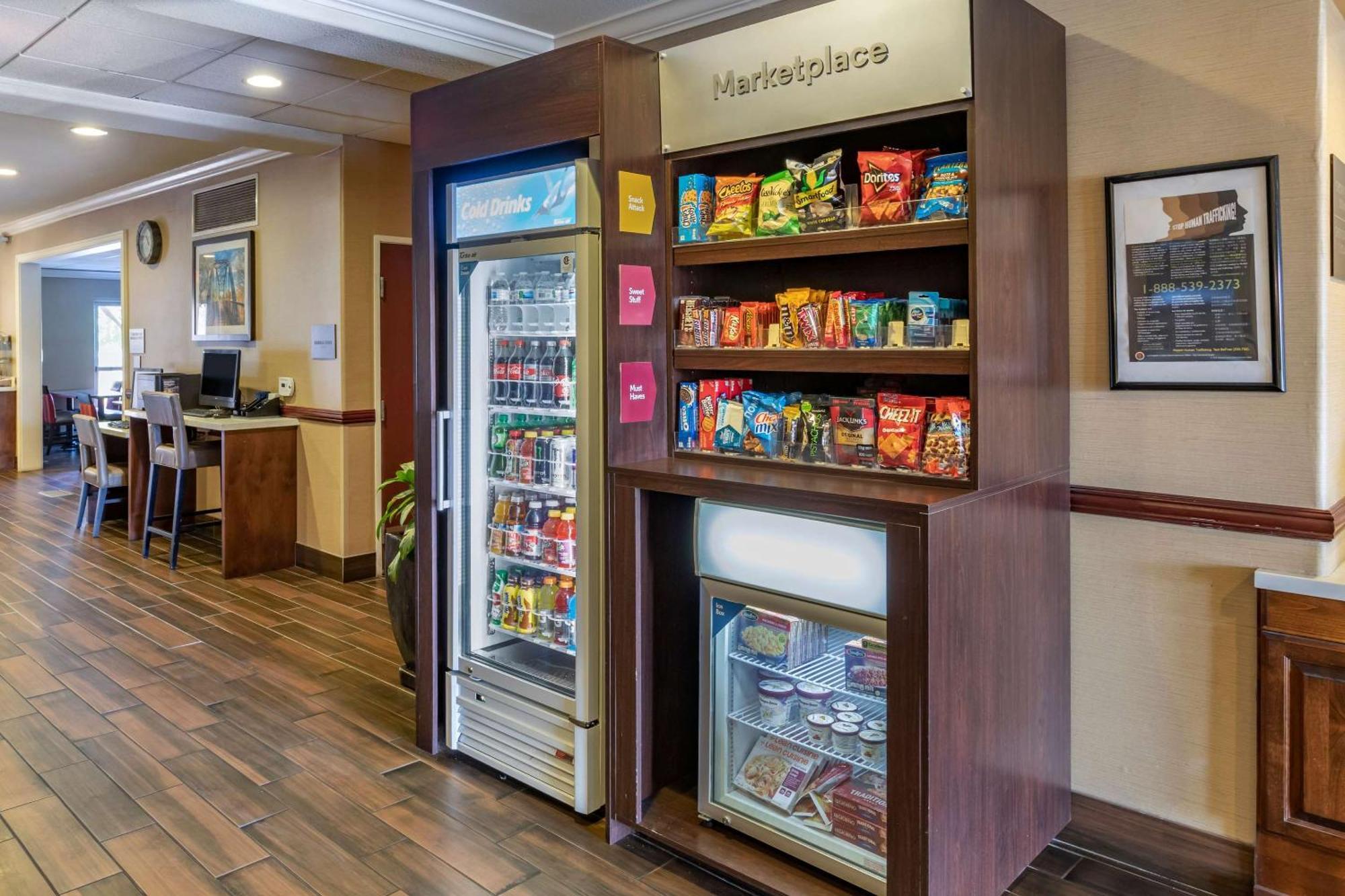 Comfort Suites Near Six Flags Magic Mountain Stevenson Ranch Екстер'єр фото